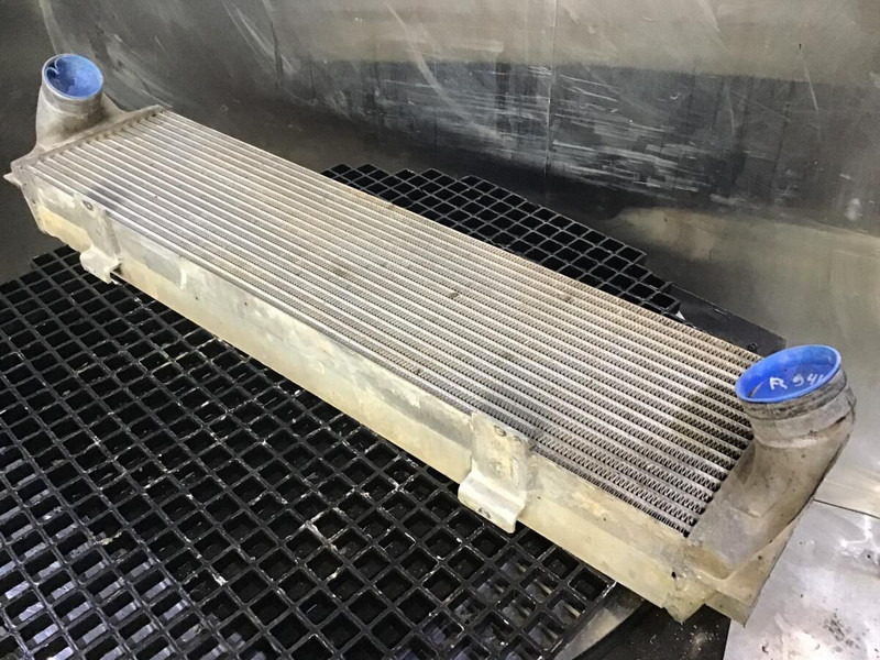 Liebherr Intercooler - Intercooler: gambar 1 Liebherr Intercooler - Intercooler: gambar 1