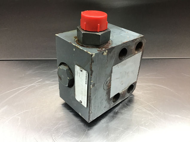 Liebherr Non Return Valve - Suku Cadang Mesin: gambar 1 Liebherr Non Return Valve - Suku Cadang Mesin: gambar 1