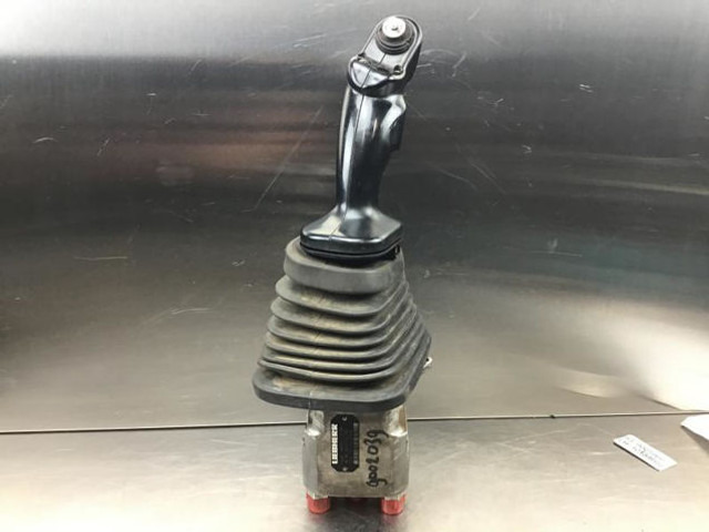 Hidrolika Liebherr R918 NLC: gambar 14