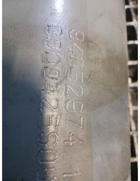 Liebherr R922 LC / R922 NLC / R922 SLC / R922 XLC - Silinder hidrolik: gambar 2 Liebherr R922 LC / R922 NLC / R922 SLC / R922 XLC - Silinder hidrolik: gambar 2