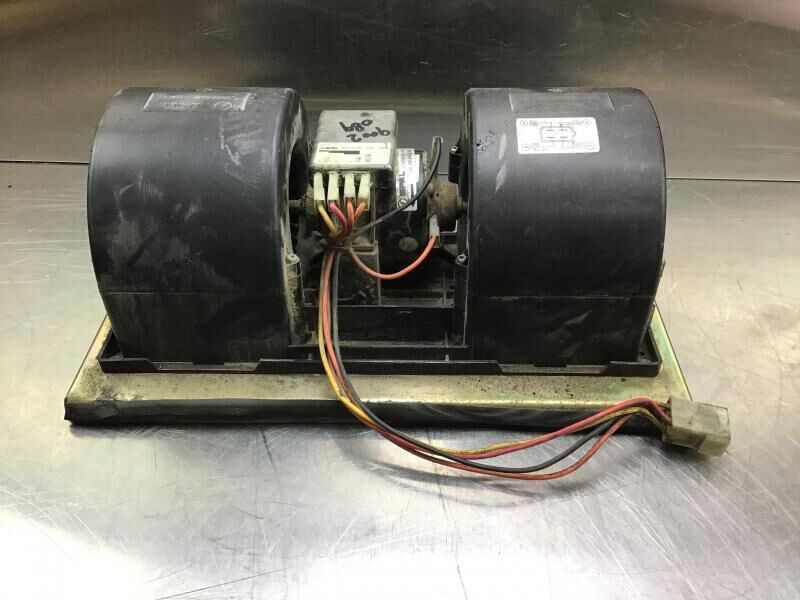 Liebherr R946 LC / R946 NLC / R956 / R976 / R926 LC / R920 / R920 LC - Motor peniup: gambar 3 Liebherr R946 LC / R946 NLC / R956 / R976 / R926 LC / R920 / R920 LC - Motor peniup: gambar 3