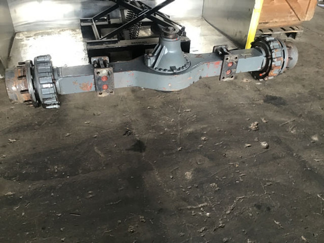 Liebherr Rear Axle - Poros dan bagian: gambar 2 Liebherr Rear Axle - Poros dan bagian: gambar 2