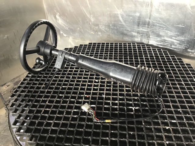 Liebherr Steering Column - Kemudi: gambar 2 Liebherr Steering Column - Kemudi: gambar 2