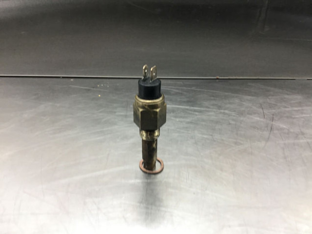 Liebherr Temperature Sensor - Sensor: gambar 1 Liebherr Temperature Sensor - Sensor: gambar 1