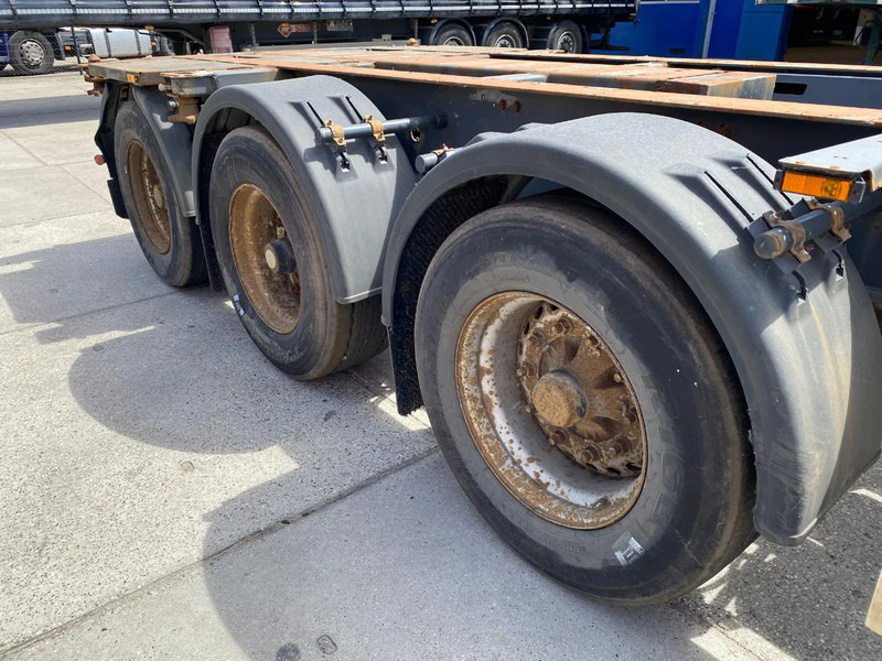 Krone SD 27 / Container Chassis / BPW + Drum / 1x Extendable / 45 FT - Semi-trailer pengangkut mobil: gambar 5 Krone SD 27 / Container Chassis / BPW + Drum / 1x Extendable / 45 FT - Semi-trailer pengangkut mobil: gambar 5