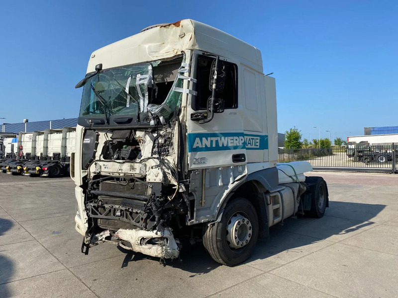 DAF XF 106.460 SC / Damaged / Stand Airco - Tractor head: gambar 3 DAF XF 106.460 SC / Damaged / Stand Airco - Tractor head: gambar 3