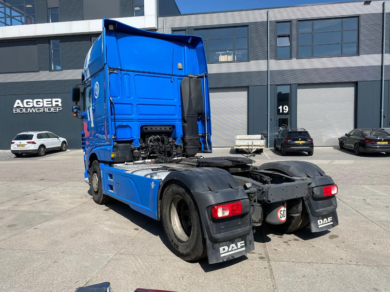 DAF XF 106.480 SSC / Full spoilers / Retarder / Stand Airco / Hydraulic - Tractor head: gambar 4 DAF XF 106.480 SSC / Full spoilers / Retarder / Stand Airco / Hydraulic - Tractor head: gambar 4