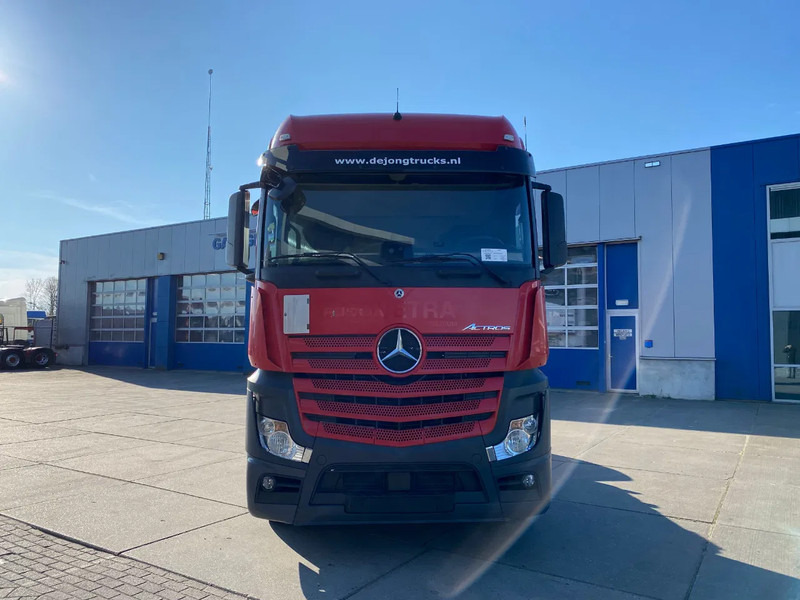 Mercedes-Benz Actros 1945 / StreamSpace / Hydraulic / Automatic - Tractor head: gambar 2 Mercedes-Benz Actros 1945 / StreamSpace / Hydraulic / Automatic - Tractor head: gambar 2