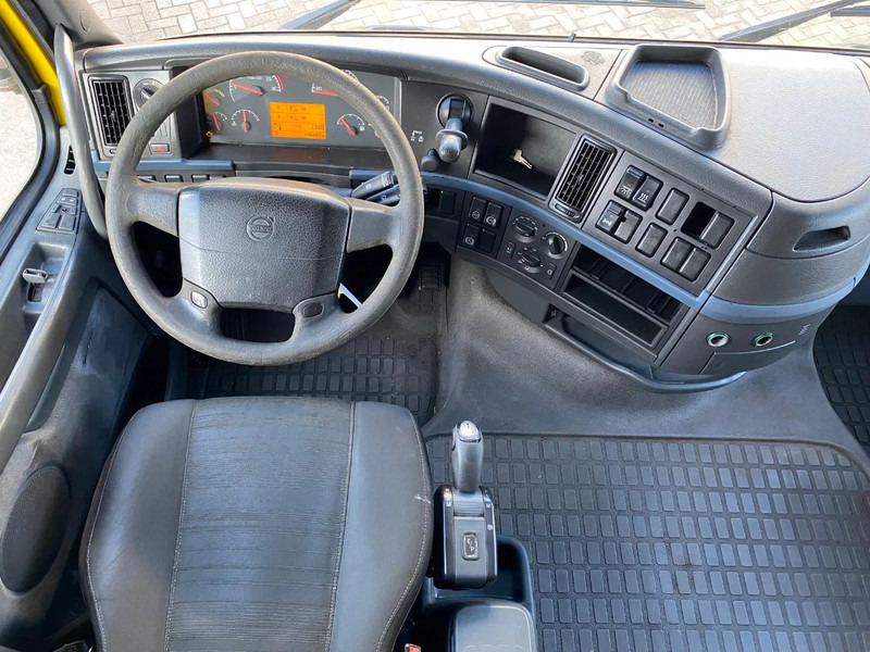 Tractor head Volvo FH 13.400 / 2x tank / Euro 5 / Mega: gambar 7