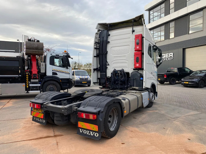 Volvo FH 13.460 Globetrotter / Mega / Retarder / 2x Tank / Full Air - Tractor head: gambar 5 Volvo FH 13.460 Globetrotter / Mega / Retarder / 2x Tank / Full Air - Tractor head: gambar 5