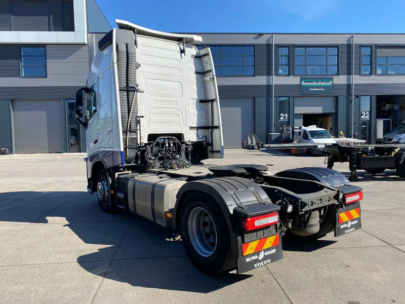 Volvo FH 13.500 Globetrotter XL / I-Park Cool / 2x Tank / Euro 6D - Tractor head: gambar 4 Volvo FH 13.500 Globetrotter XL / I-Park Cool / 2x Tank / Euro 6D - Tractor head: gambar 4