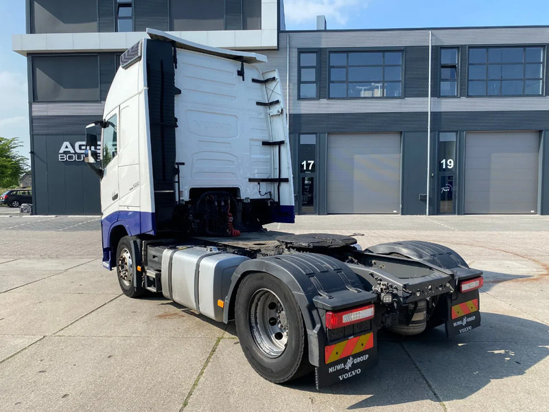 Volvo FH 13.500 Globetrotter XL / I-parkCool / 2x Tank - Tractor head: gambar 4 Volvo FH 13.500 Globetrotter XL / I-parkCool / 2x Tank - Tractor head: gambar 4