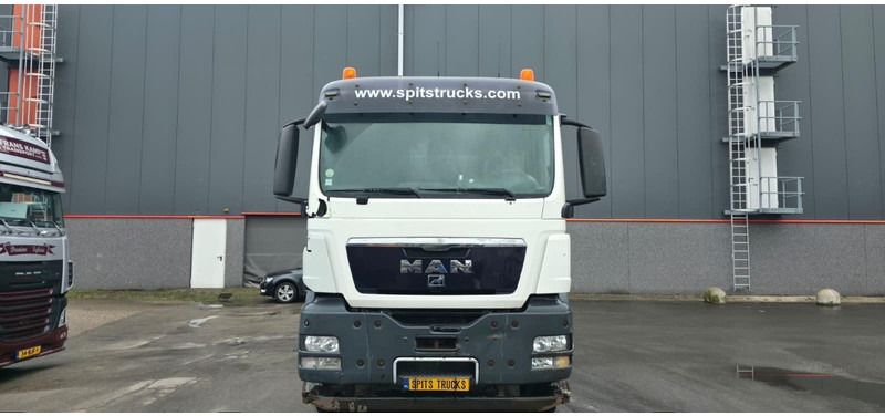 MAN TGS 35.360 - Truk pengaduk beton: gambar 2 MAN TGS 35.360 - Truk pengaduk beton: gambar 2