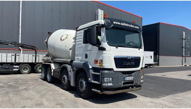 MAN TGS 35.360 LIEBHERR 9M3 - Truk pengaduk beton: gambar 3 MAN TGS 35.360 LIEBHERR 9M3 - Truk pengaduk beton: gambar 3