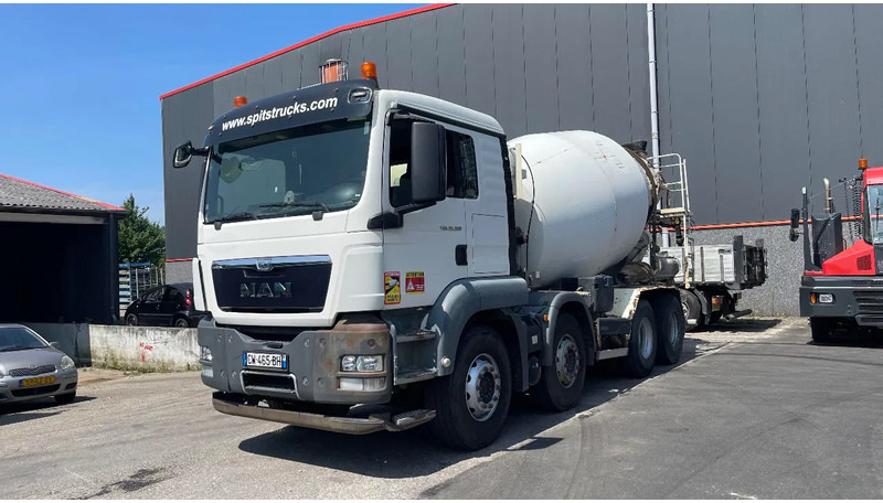 MAN TGS 35.360 LIEBHERR 9M3 - Truk pengaduk beton: gambar 1 MAN TGS 35.360 LIEBHERR 9M3 - Truk pengaduk beton: gambar 1