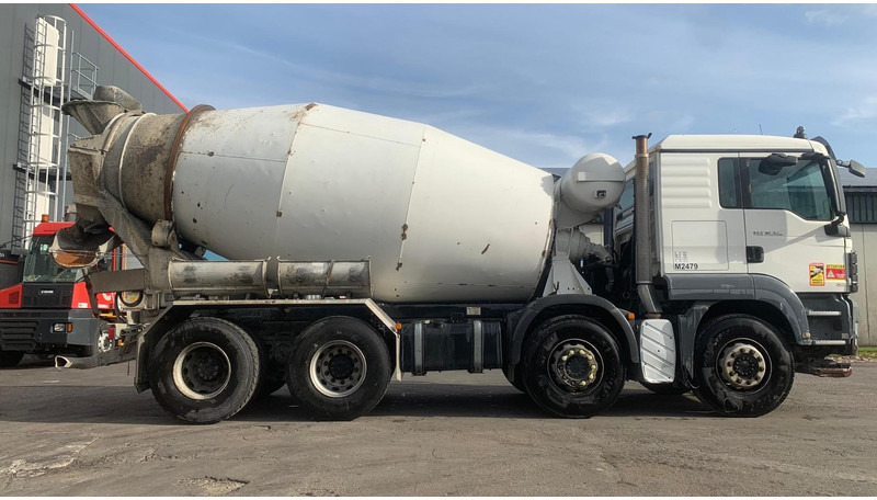 MAN TGS 35.360 LIEBHERR + 9M3 - Truk pengaduk beton: gambar 4 MAN TGS 35.360 LIEBHERR + 9M3 - Truk pengaduk beton: gambar 4