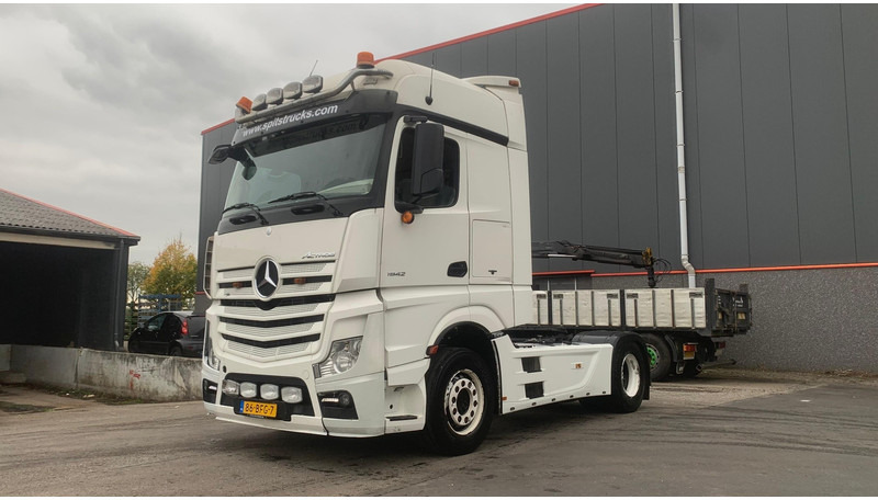 Mercedes-Benz Actros 1942 Dakspoiler + Koelkast - Tractor head: gambar 1 Mercedes-Benz Actros 1942 Dakspoiler + Koelkast - Tractor head: gambar 1