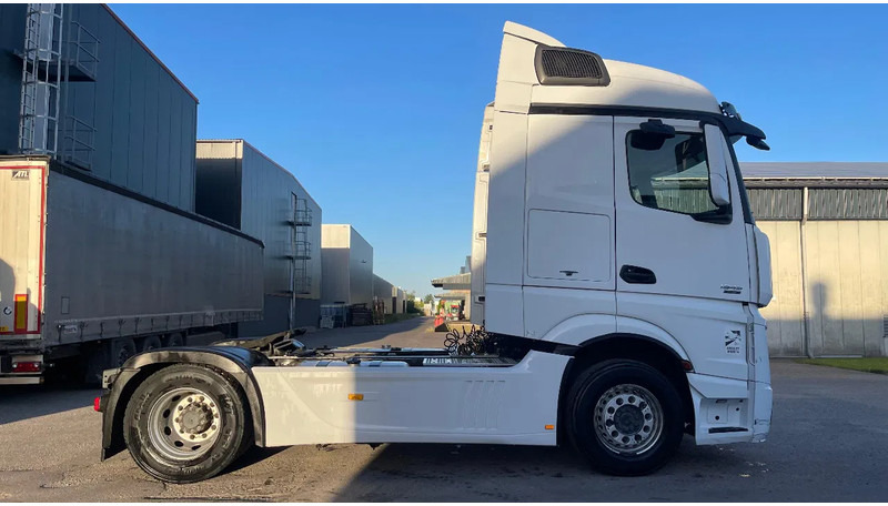 Mercedes-Benz Actros 1945 - Tractor head: gambar 4 Mercedes-Benz Actros 1945 - Tractor head: gambar 4