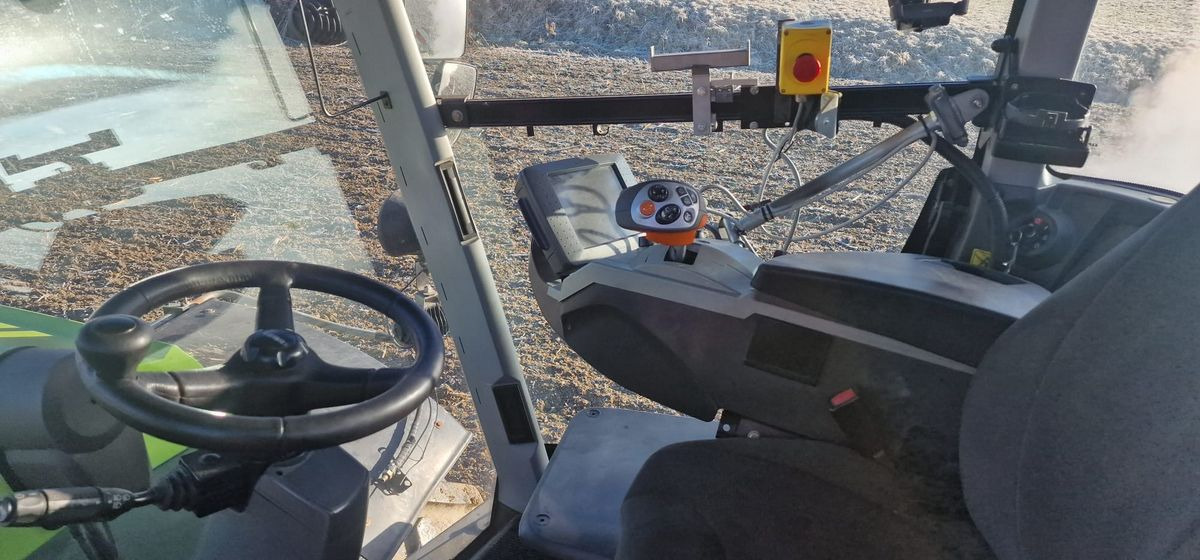 Claas Xerion 4500 Trac VC - Traktor: gambar 5 Claas Xerion 4500 Trac VC - Traktor: gambar 5