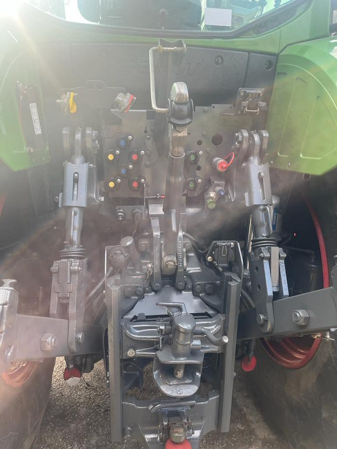 Traktor Fendt 724 Vario: gambar 6