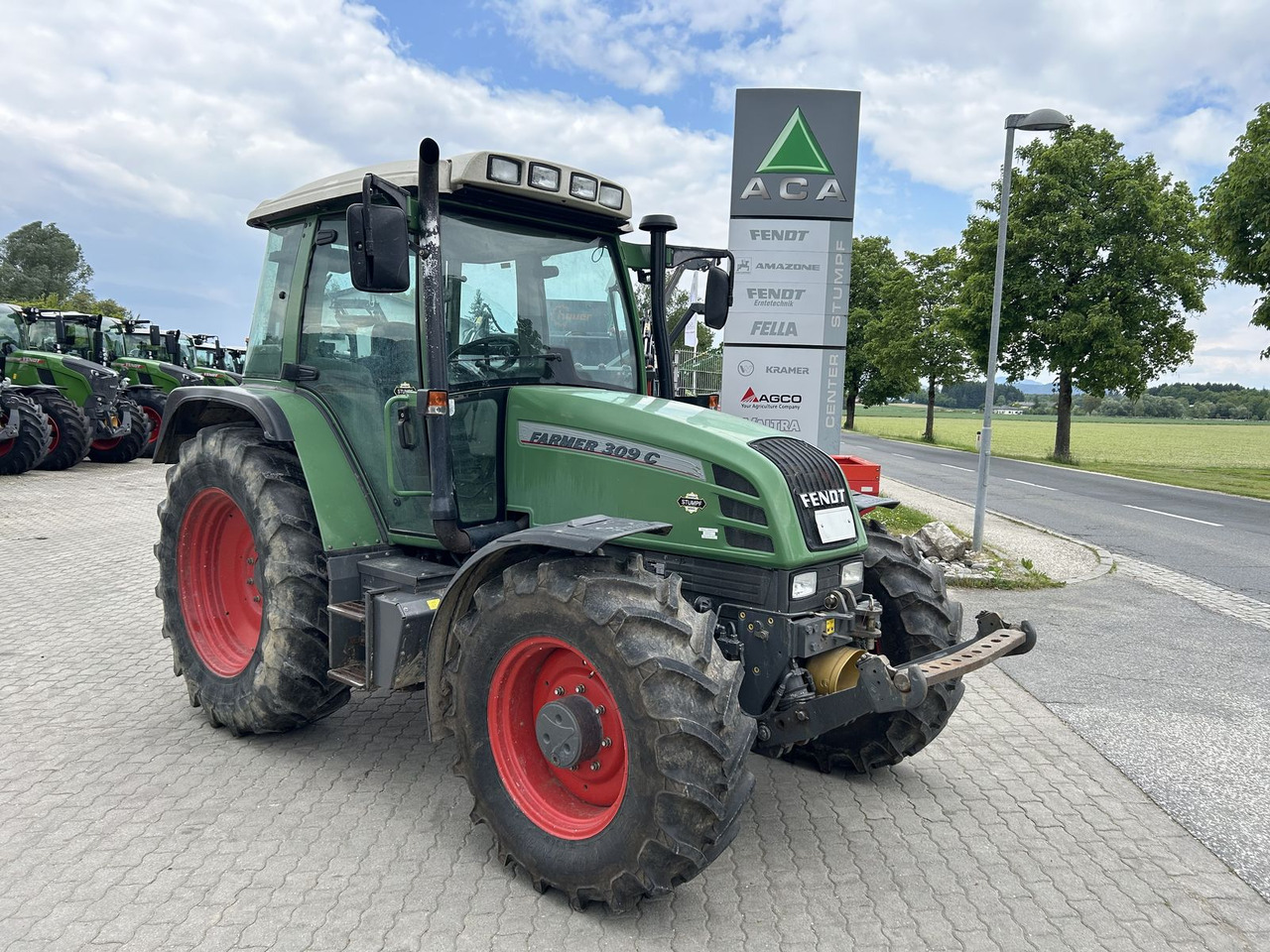 Fendt Farmer 309 CA - Traktor: gambar 1 Fendt Farmer 309 CA - Traktor: gambar 1