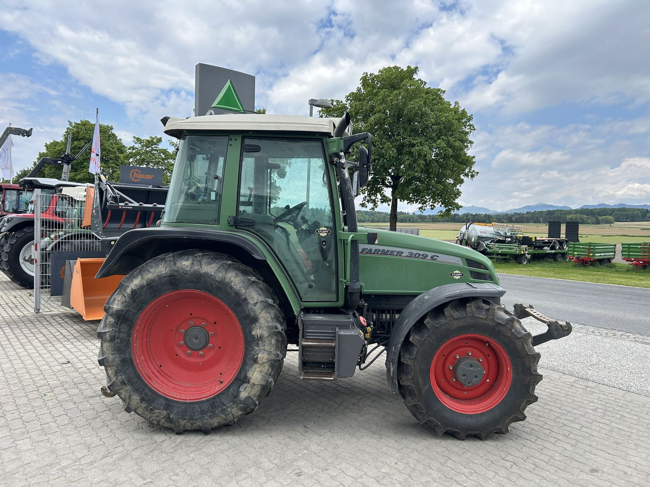 Fendt Farmer 309 CA - Traktor: gambar 2 Fendt Farmer 309 CA - Traktor: gambar 2