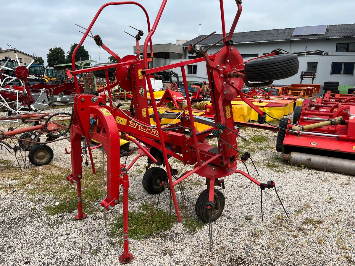 Galfre GS 400/4 - Tedder/ Menyapu: gambar 1 Galfre GS 400/4 - Tedder/ Menyapu: gambar 1