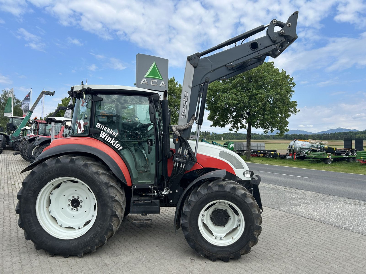 Steyr 4105 Kompakt ET Basis - Traktor: gambar 1 Steyr 4105 Kompakt ET Basis - Traktor: gambar 1