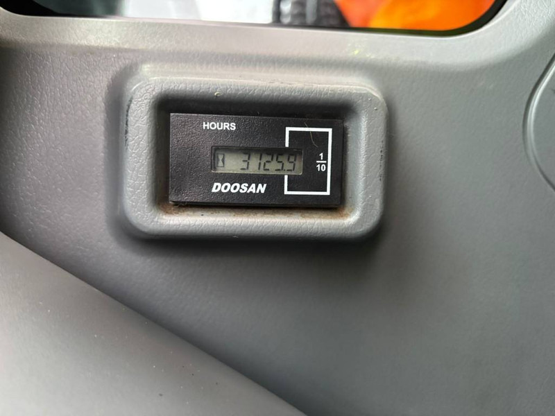 Doosan DX 140 LCR-7 - Ekskavator perayap: gambar 5 Doosan DX 140 LCR-7 - Ekskavator perayap: gambar 5