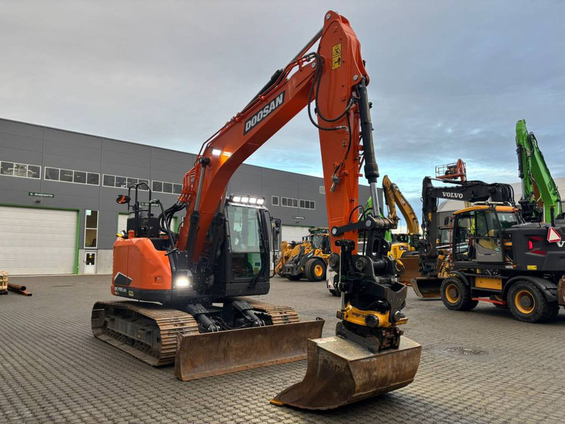 Doosan DX 140 LCR-7 - Ekskavator perayap: gambar 2 Doosan DX 140 LCR-7 - Ekskavator perayap: gambar 2