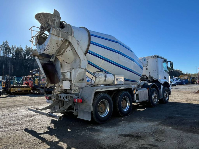 Mercedes-Benz Arocs 3246 - Truk pengaduk beton: gambar 4 Mercedes-Benz Arocs 3246 - Truk pengaduk beton: gambar 4