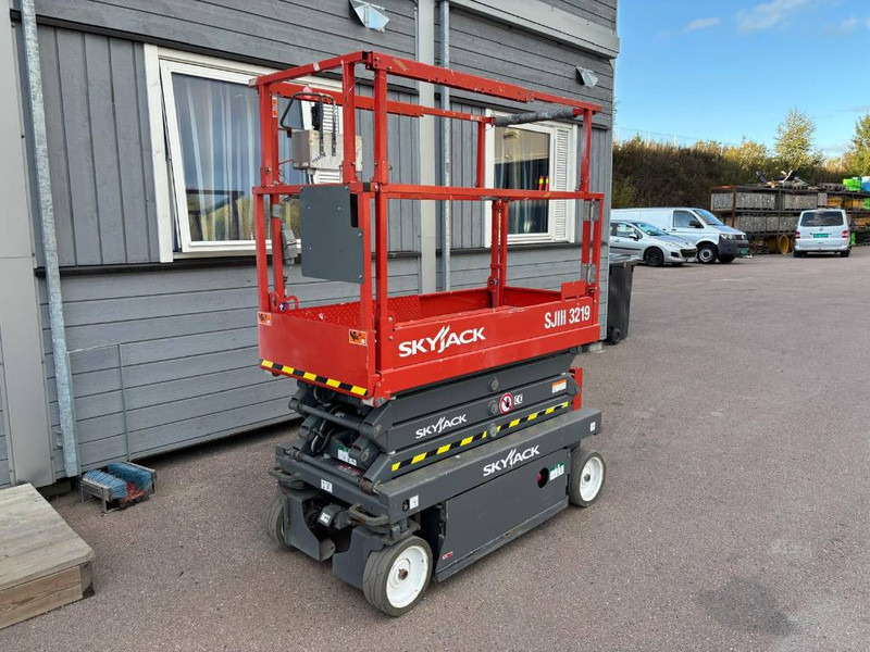 Skyjack SJ III 3219 - Scissor lifts: gambar 1 Skyjack SJ III 3219 - Scissor lifts: gambar 1