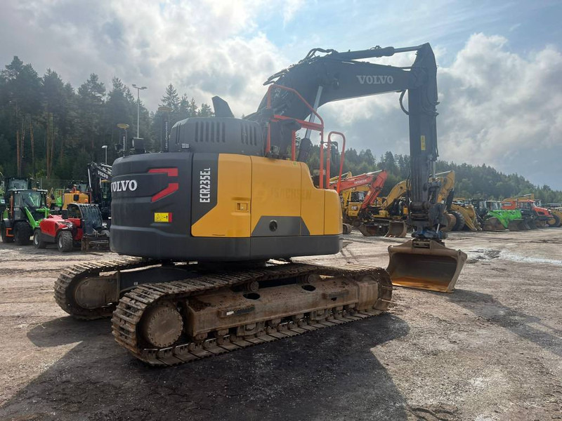 Volvo ECR 235 EL - Ekskavator perayap: gambar 3 Volvo ECR 235 EL - Ekskavator perayap: gambar 3