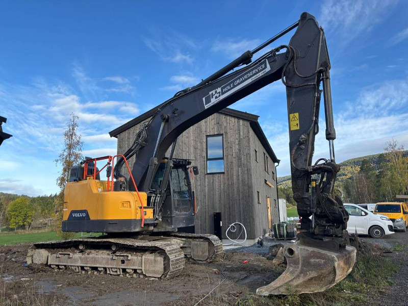 Volvo ECR 235 EL - Ekskavator perayap: gambar 2 Volvo ECR 235 EL - Ekskavator perayap: gambar 2