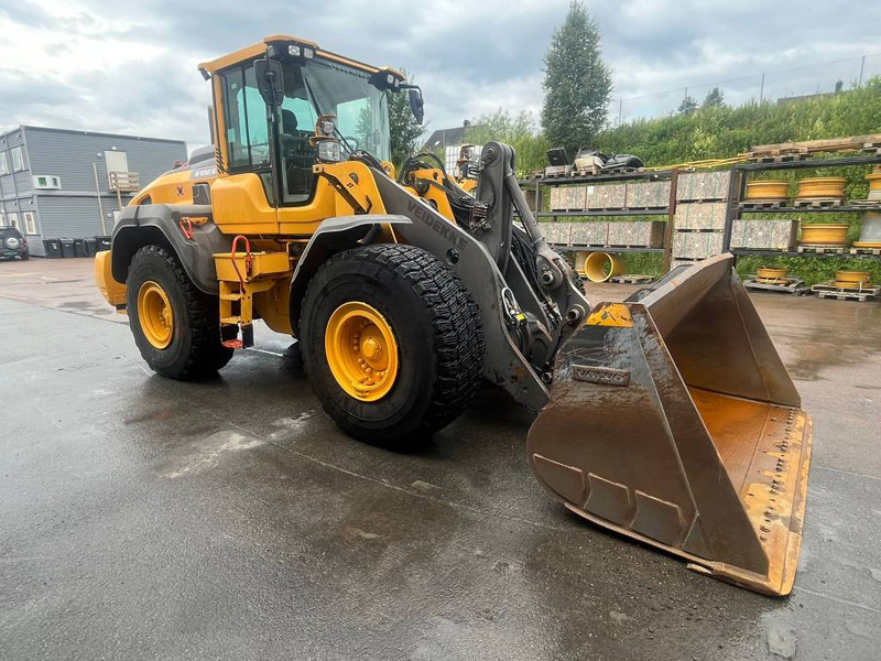 Volvo L 110 H - Wheel loader: gambar 2 Volvo L 110 H - Wheel loader: gambar 2