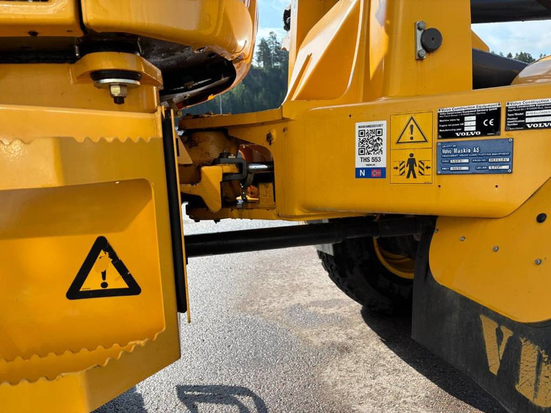 Wheel loader Volvo L 30 GS: gambar 14