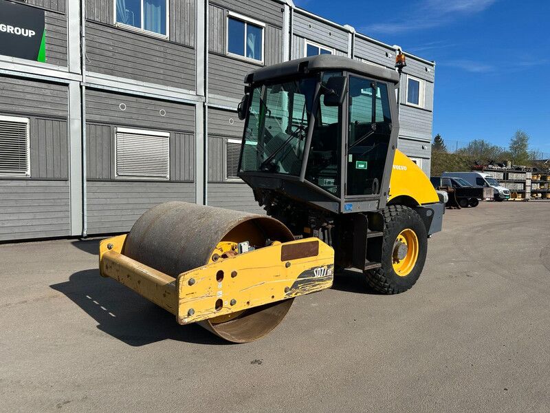 Volvo SD77 DX - Roller: gambar 1 Volvo SD77 DX - Roller: gambar 1