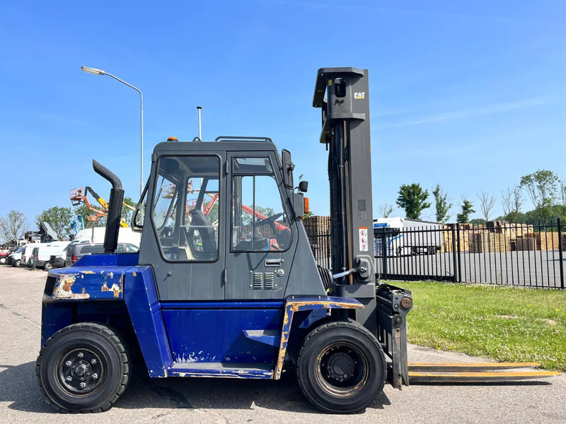 Caterpillar DP70 - Forklift diesel: gambar 1 Caterpillar DP70 - Forklift diesel: gambar 1