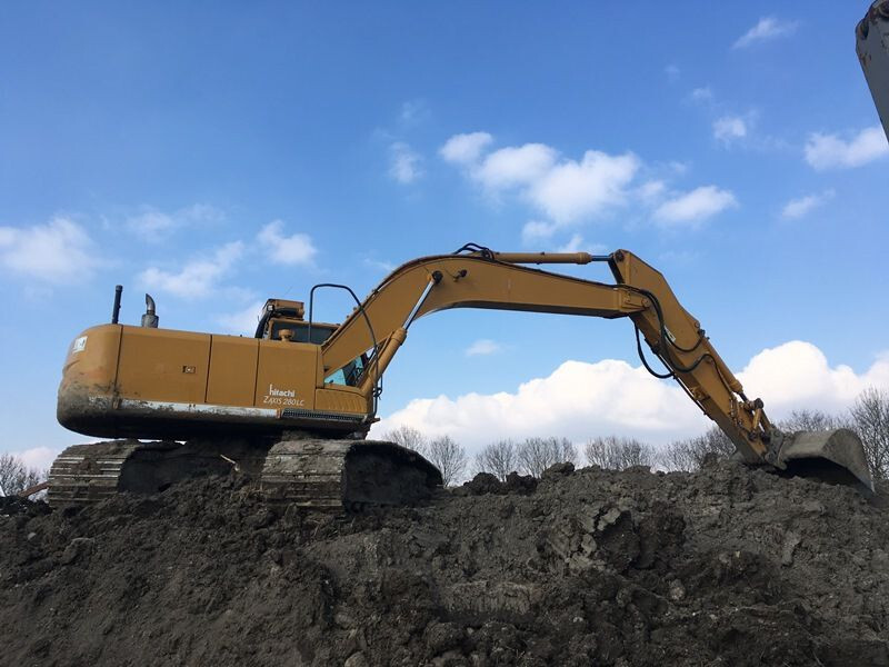 Hitachi ZX280LC-3 - Ekskavator: gambar 4 Hitachi ZX280LC-3 - Ekskavator: gambar 4