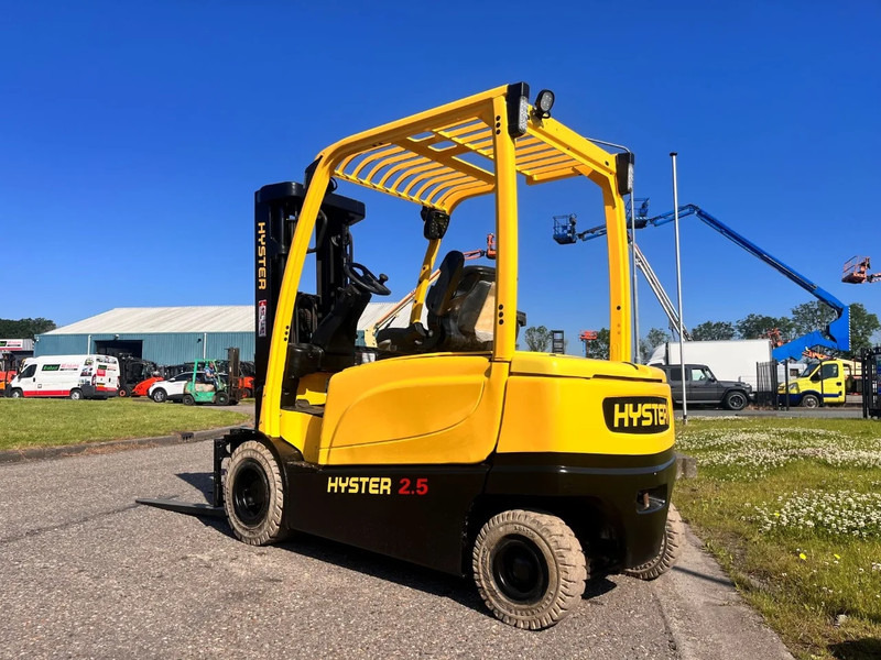 Hyster J2.5XN - Forklift listrik: gambar 4 Hyster J2.5XN - Forklift listrik: gambar 4