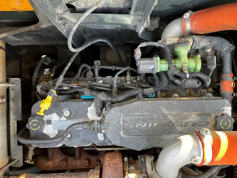 Ekskavator perayap Hyundai Robex 235LCR-9A: gambar 13 Ekskavator perayap Hyundai Robex 235LCR-9A: gambar 13