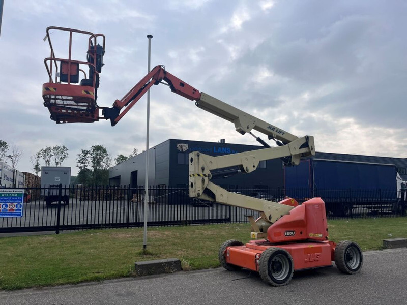 JLG E450AJ - Boom artikulasi: gambar 4 JLG E450AJ - Boom artikulasi: gambar 4