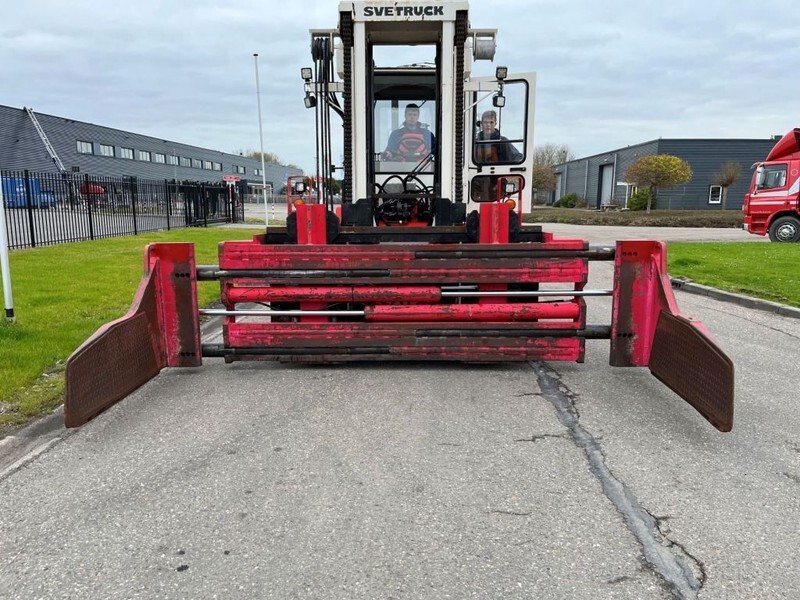 Bolzoni PULP BALE CLAMP P-1000-LS - Lampiran: gambar 1 Bolzoni PULP BALE CLAMP P-1000-LS - Lampiran: gambar 1