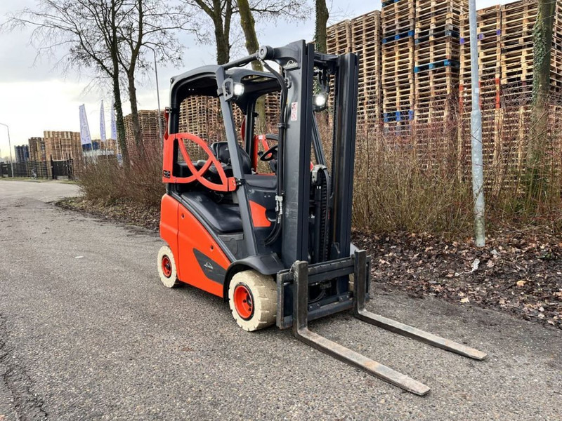 Linde H18T-01 - Forklift LPG: gambar 3 Linde H18T-01 - Forklift LPG: gambar 3