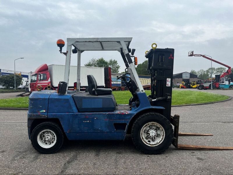 Mitsubishi FD40 - Forklift diesel: gambar 1 Mitsubishi FD40 - Forklift diesel: gambar 1