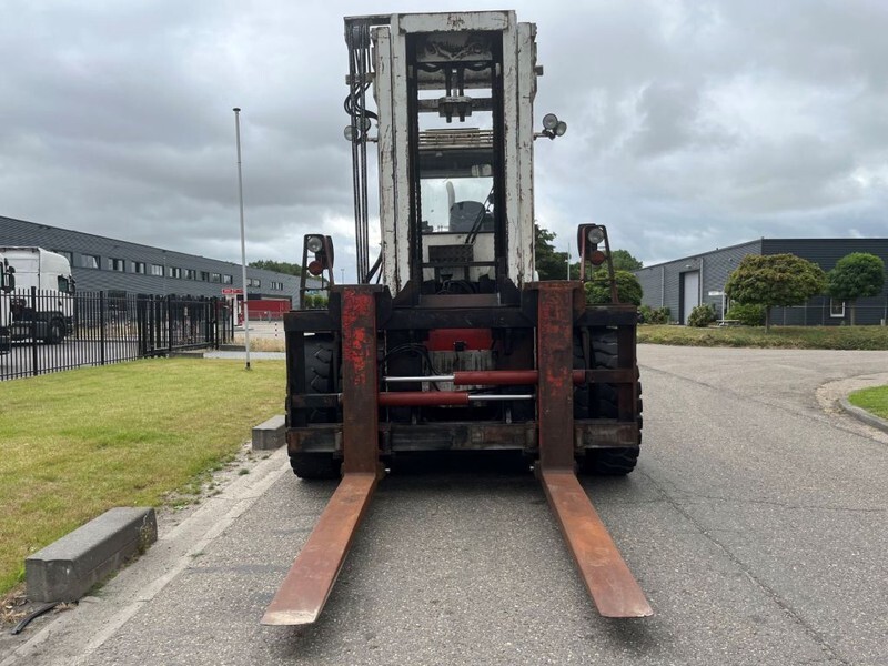 Svetruck 25 120 45 - Forklift diesel: gambar 4 Svetruck 25 120 45 - Forklift diesel: gambar 4