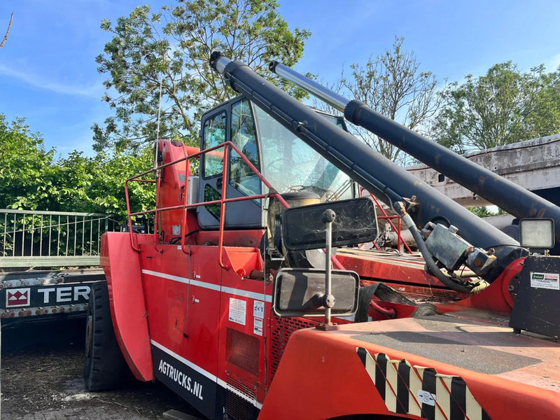 Terex Fantuzzi CS45KM FOR PARTS - Penumpuk jangkauan: gambar 4 Terex Fantuzzi CS45KM FOR PARTS - Penumpuk jangkauan: gambar 4