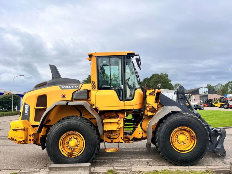 Volvo L90H - Wheel loader: gambar 2 Volvo L90H - Wheel loader: gambar 2