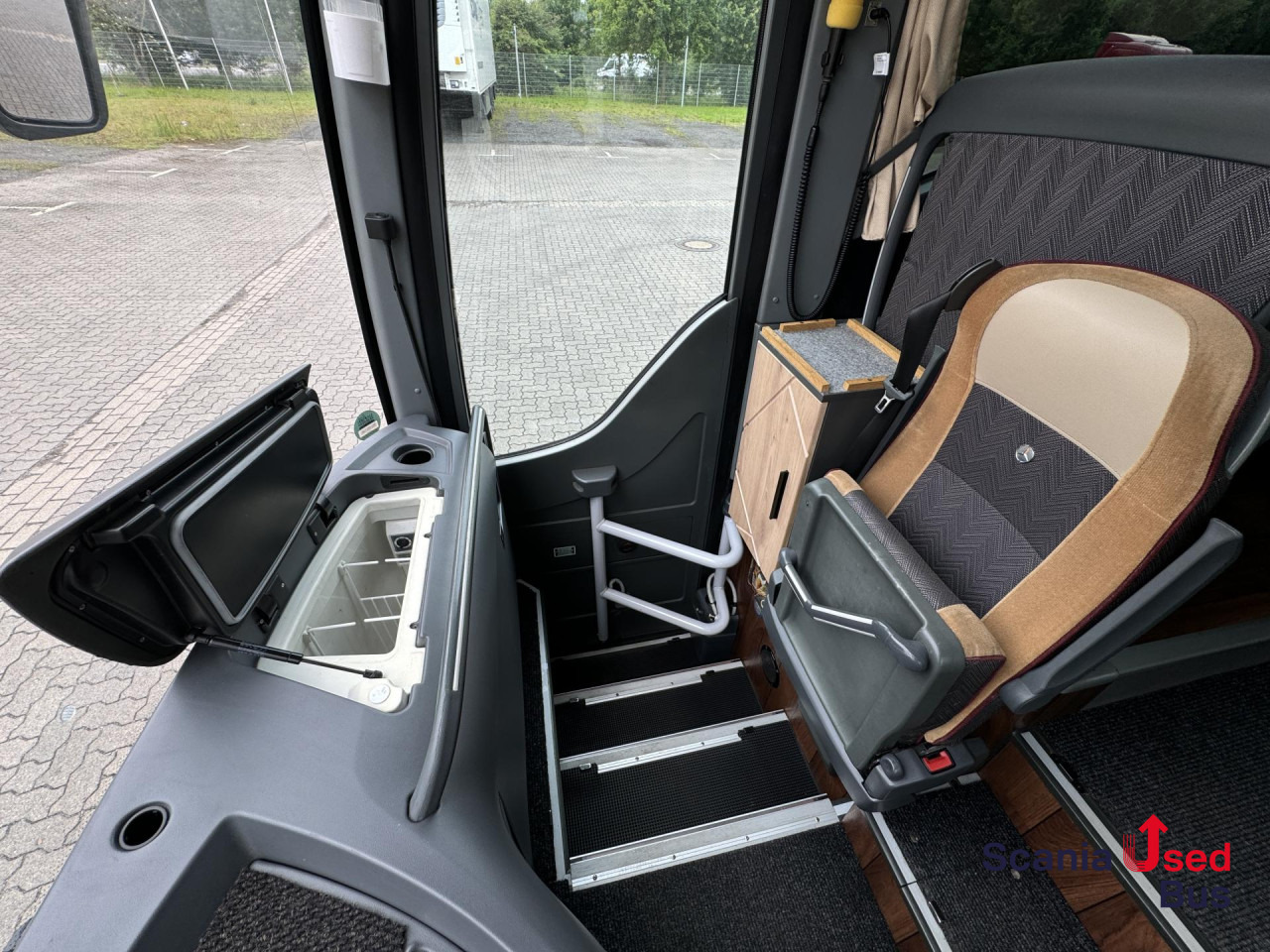 Bus pariwisata MERCEDES-BENZ Tourismo O 350 RHD-M 12.96m Luxline: gambar 15 Bus pariwisata MERCEDES-BENZ Tourismo O 350 RHD-M 12.96m Luxline: gambar 15