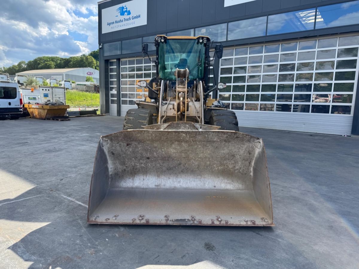 CATERPILLAR 926M - Wheel loader: gambar 2 CATERPILLAR 926M - Wheel loader: gambar 2